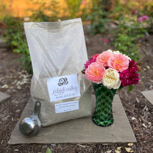 LVRS Rose Fertilizer (13.5 lb bag, front)